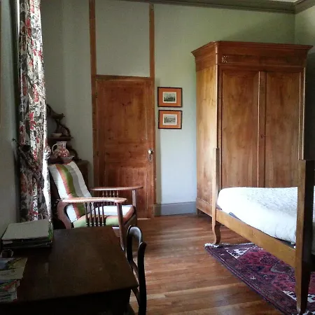 Le Logis Panzió Les Pineaux